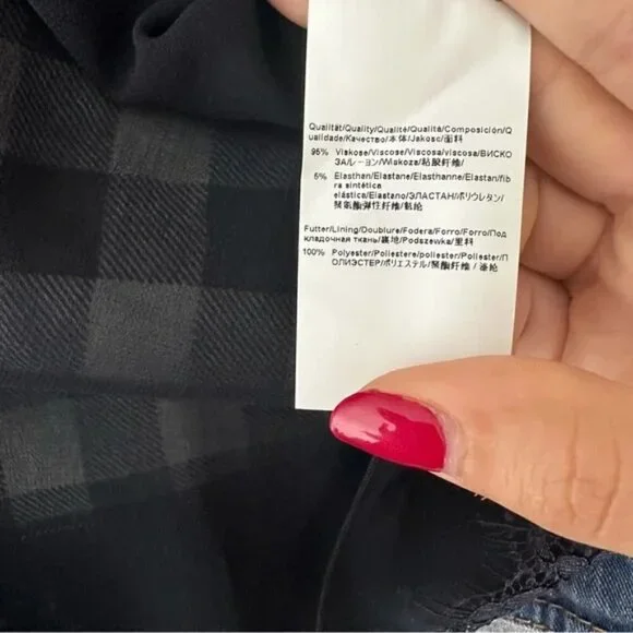 🆕 HUGO BOSS Womens checkered lace top size 10 - Picture 7 of 8